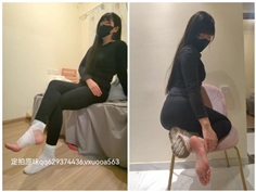 [New Moon][Yuxiao] Injured feet 13. The soles of the feet are the weak point. Rub the feet and touch them. Panting and moaning. Bare feet and white socks sneakers. Recommended foot control voice control.