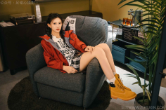 Foot Joy Photography Issue 15: Model Coke (Pairing: red jacket, white T, short skirt, Martin boots, flesh-colored socks, white cotton socks)