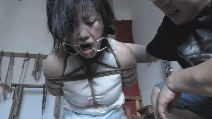 [Rouge Button] Xie Shu's sultry gag under purgatory [Intellectual mature woman in gray stockings and blue high heels own original stockings gag and sweat wet deep throat mouth ball saliva lick water drink forced exercise placement interview]